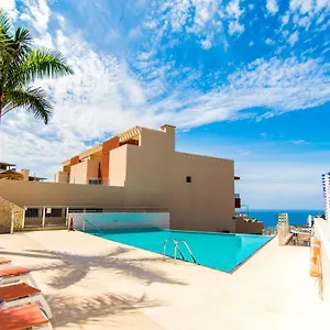 paraiso-pool-and-sea-view.adeje-hotels.com/